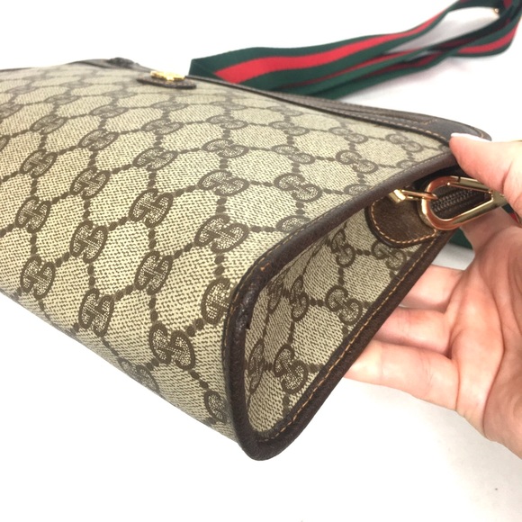 Authentic Gucci brown monogram coated canvas crossbody bag clutch - Picture 13 of 16